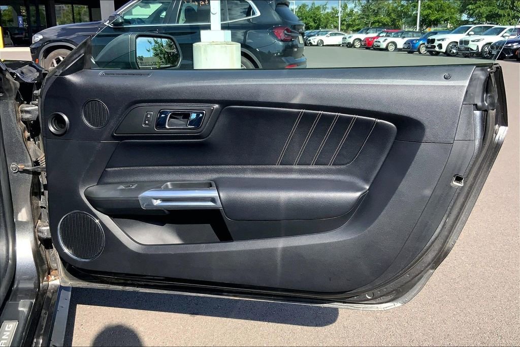 Used 2016 Ford Mustang Premium image 24