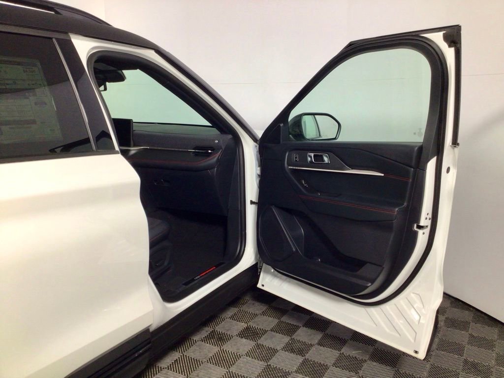 New 2026 Ford Explorer ST image 33