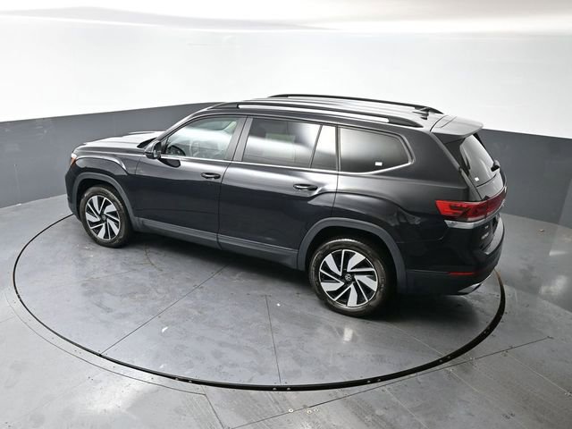 Used 2025 Volkswagen Atlas SE AWD/4WD image 45