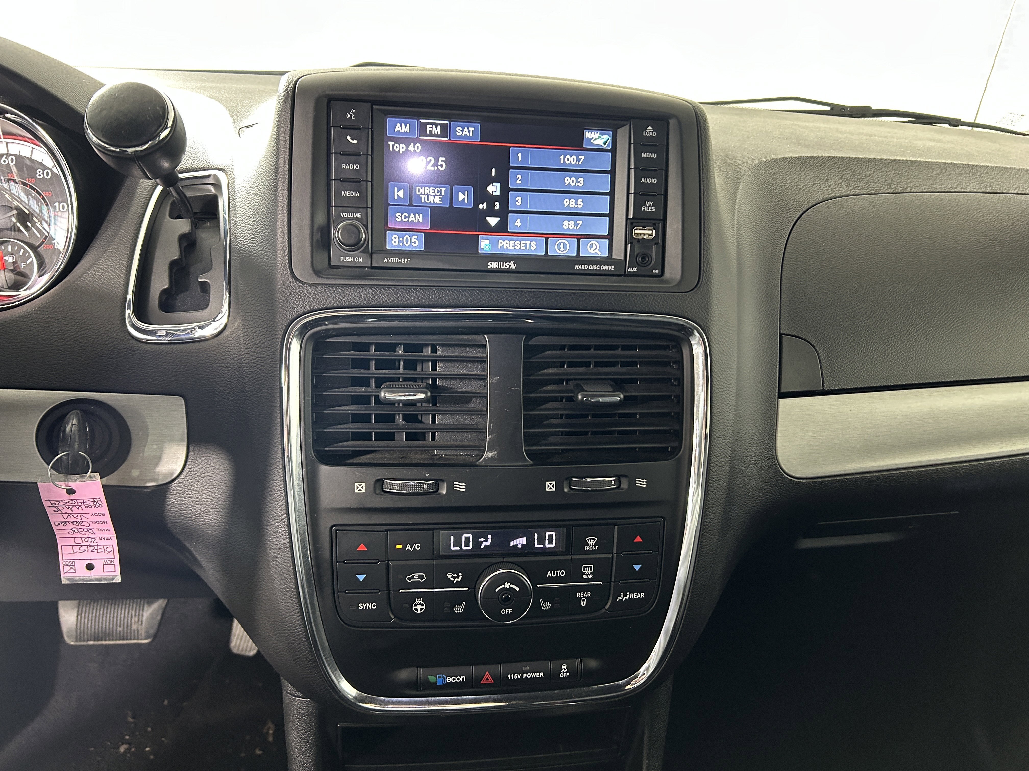 Used 2017 Dodge Grand Caravan GT image 19