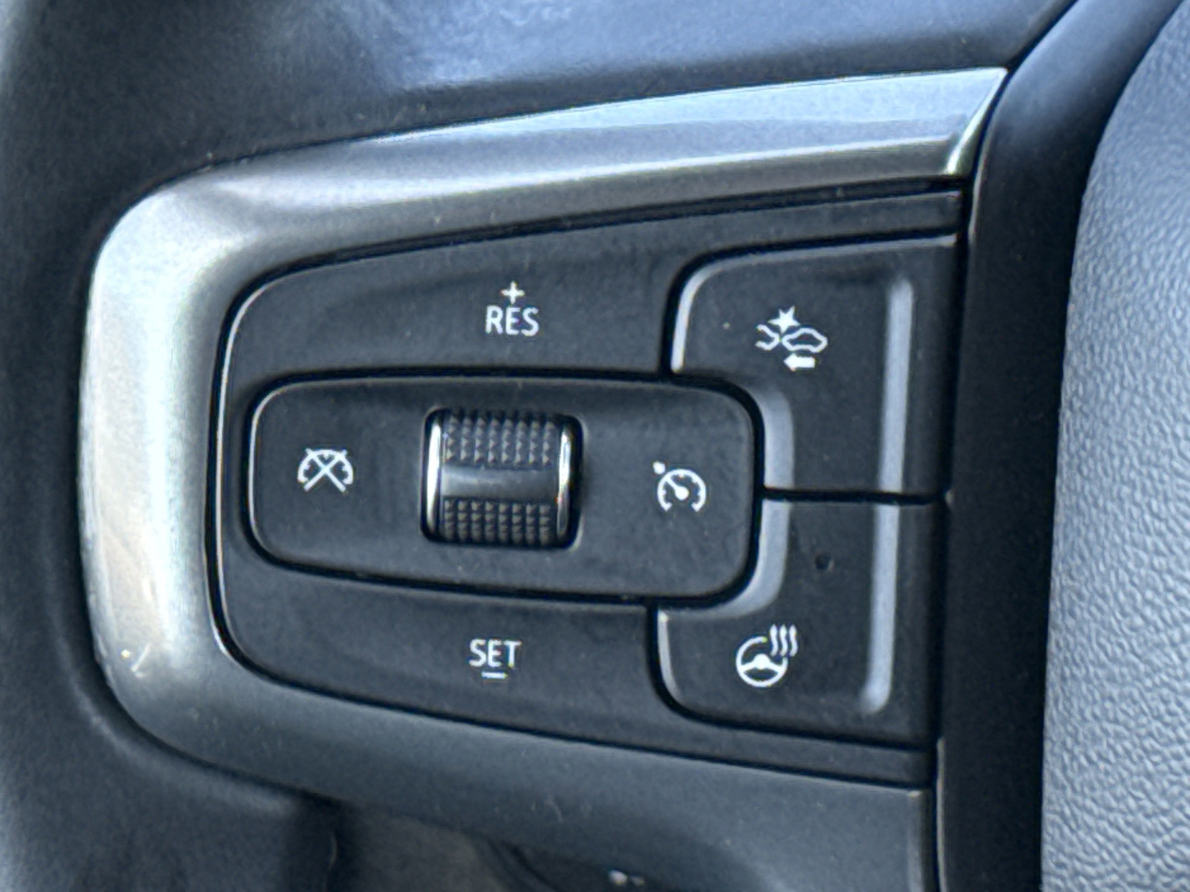 Used 2023 Chevrolet Silverado 1500 RST AWD/4WD image 28