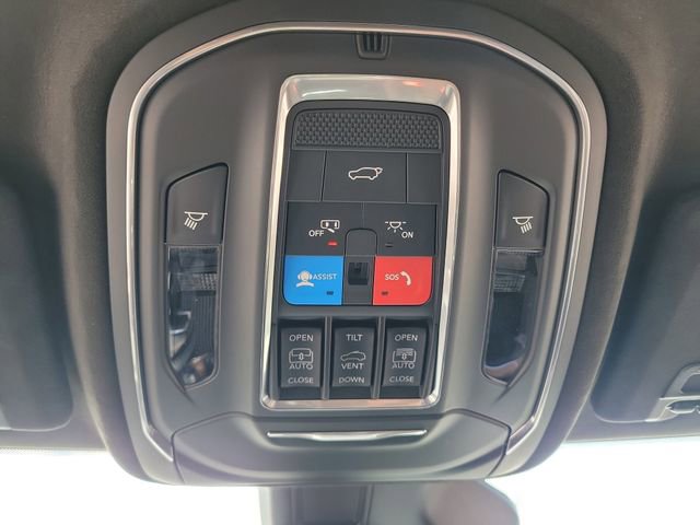 New 2026 Jeep Grand Cherokee L Summit w/ Obsidian Package AWD/4WD image 31