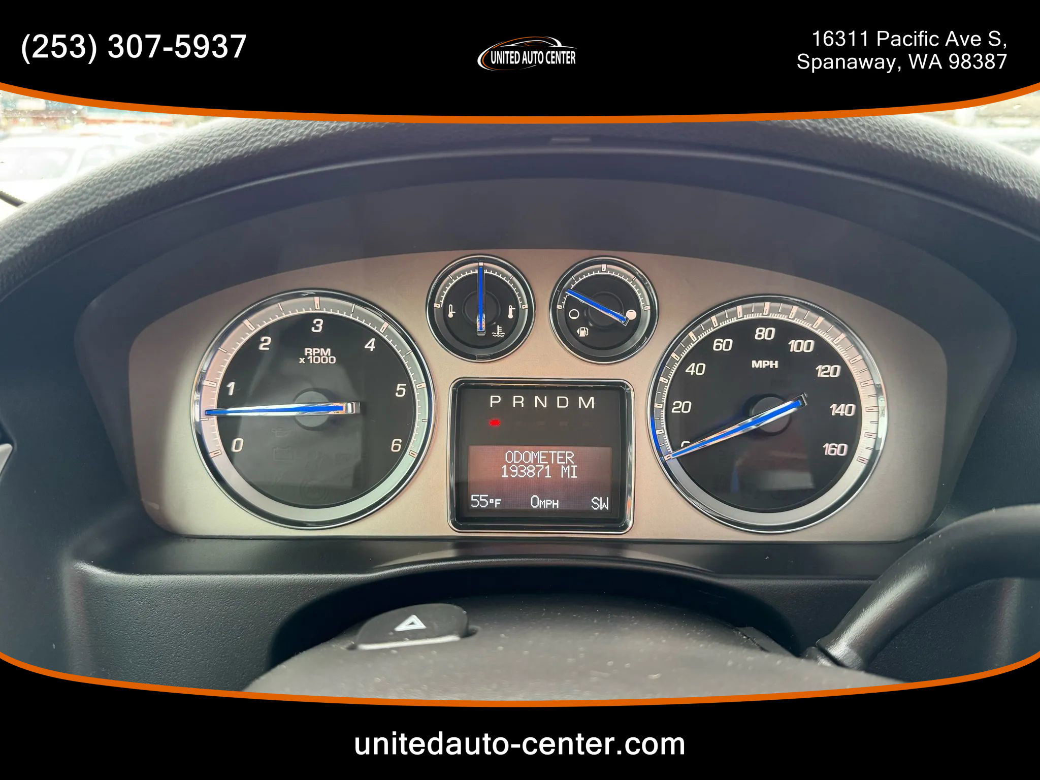 Used 2010 Cadillac Escalade Premium image 17