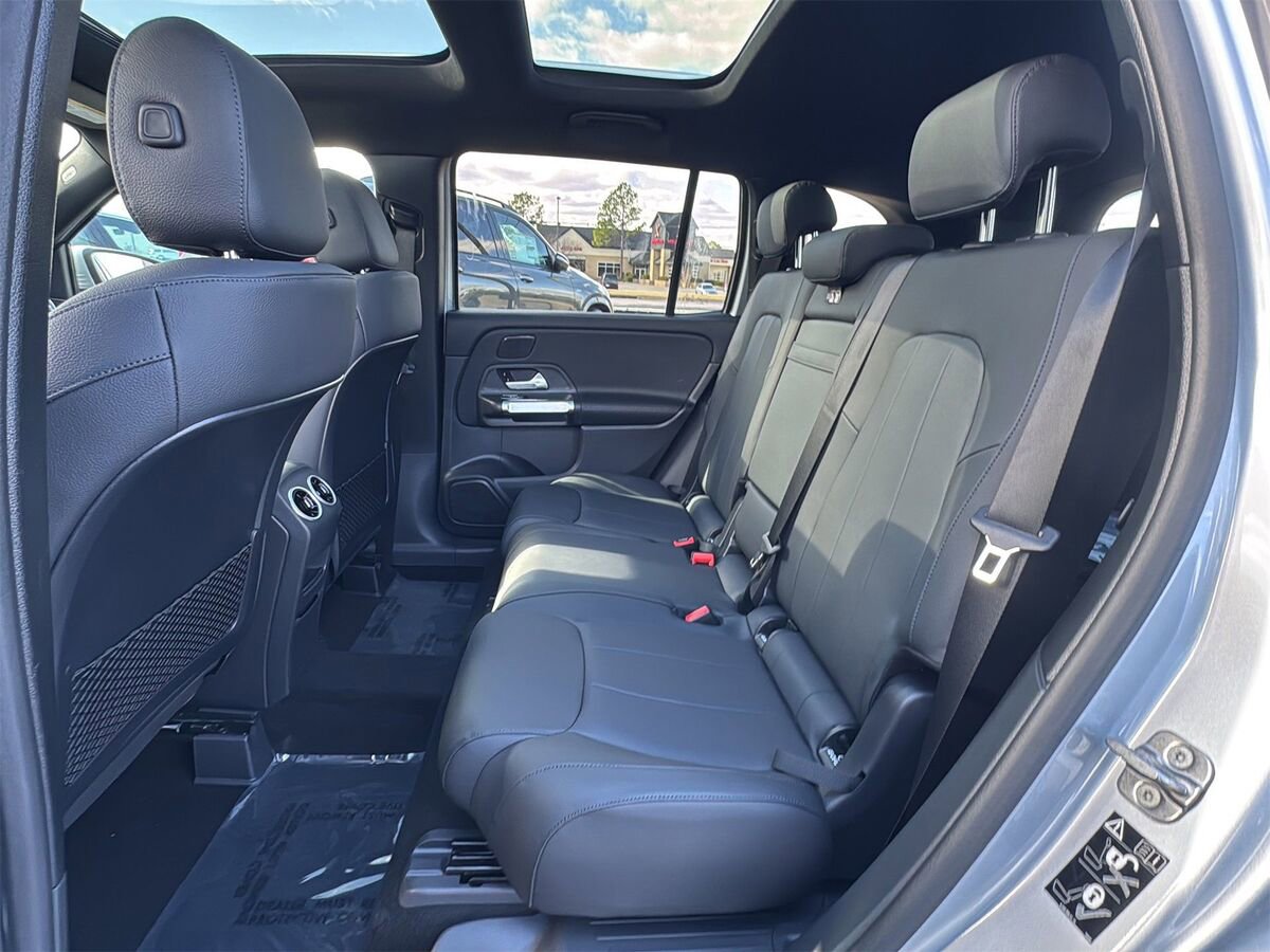 New 2026 Mercedes-Benz GLB 250 image 13