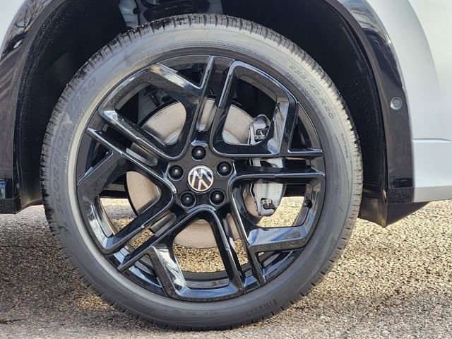 New 2026 Volkswagen Tiguan SE R-Line image 10