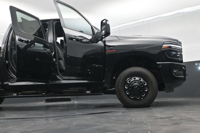 New 2026 RAM 3500 Laramie AWD/4WD image 76