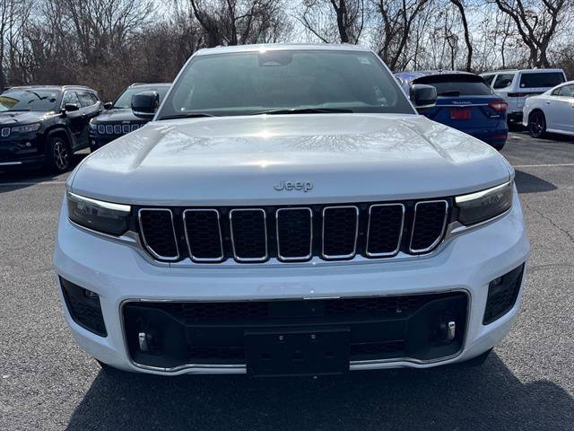 Certified 2025 Jeep Grand Cherokee Overland w/ Luxury Tech Group IV image 7