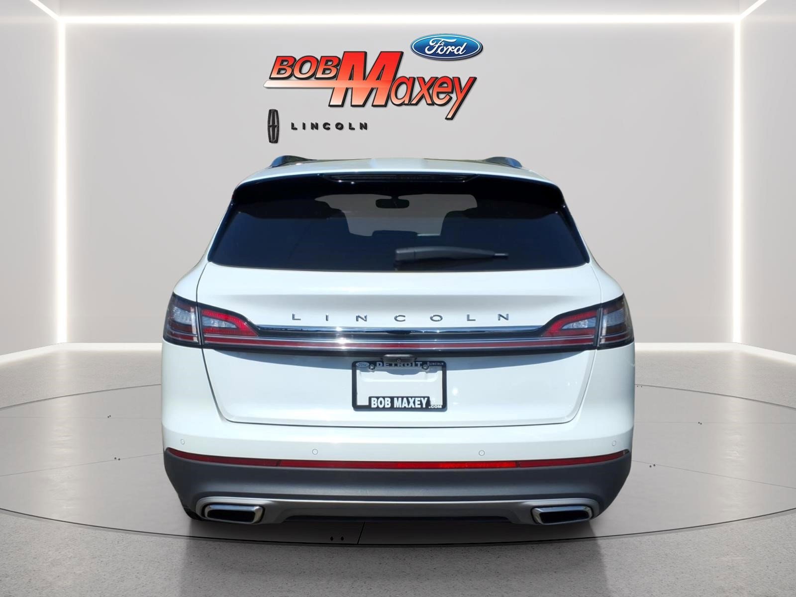 Used 2022 Lincoln Nautilus Reserve AWD/4WD image 5