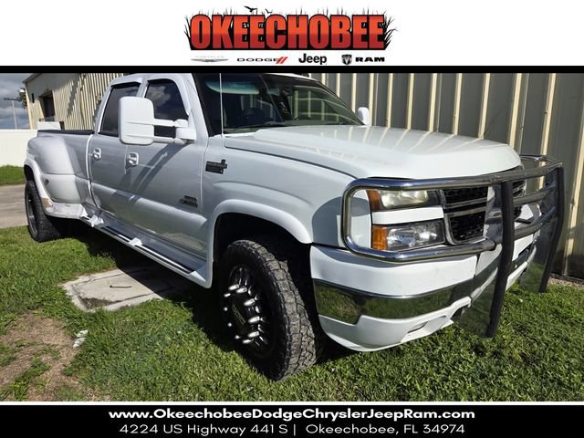 Used 2006 Chevrolet Silverado 3500 LT w/ Onstar Plus Package AWD/4WD image 1