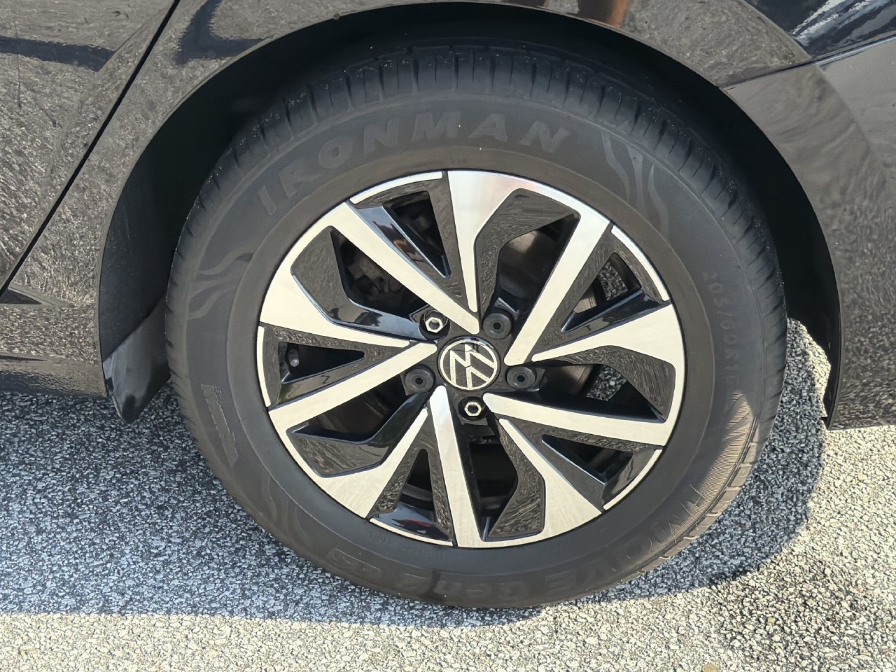 Used 2024 Volkswagen Jetta S FWD image 32
