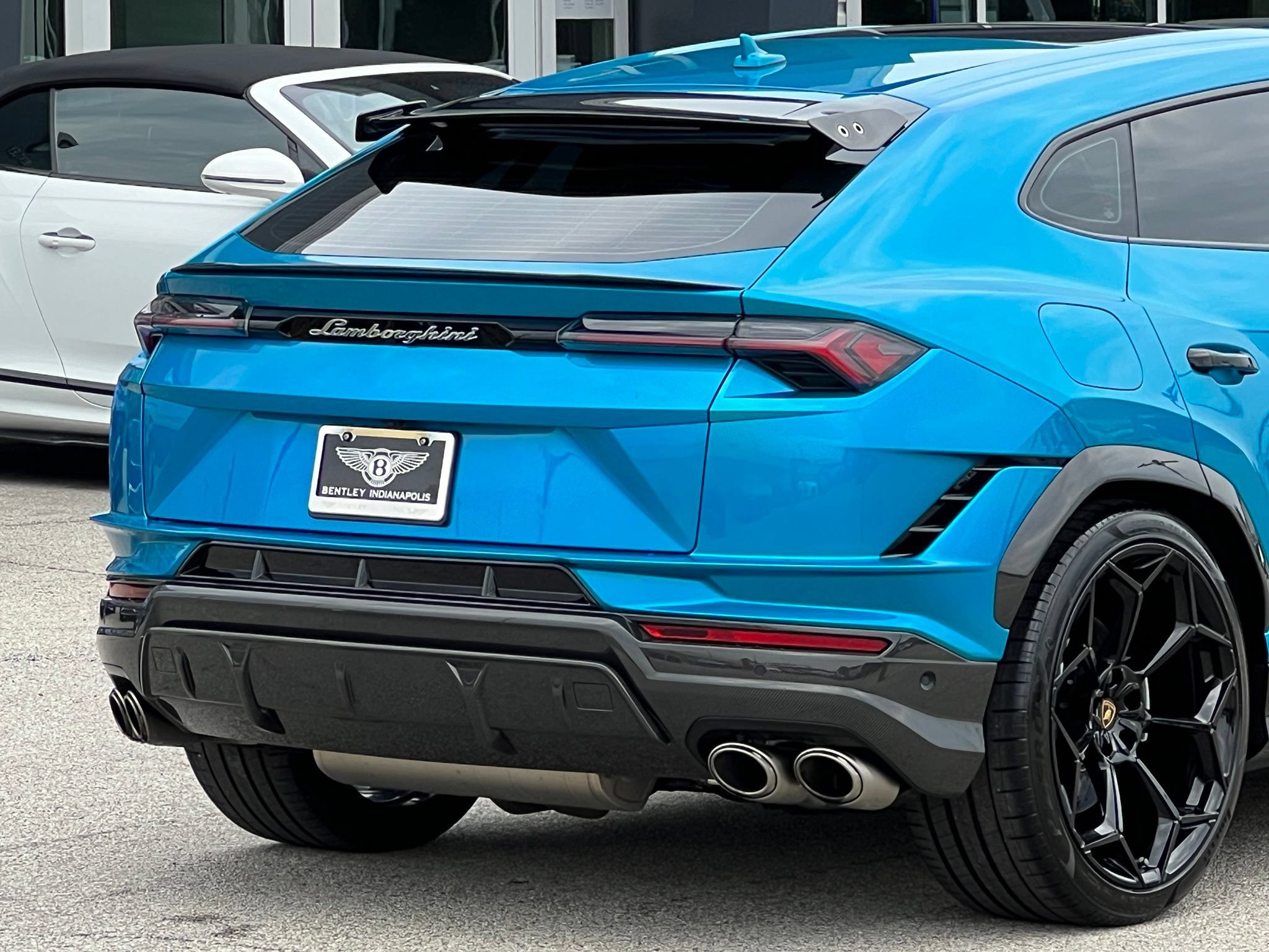Used 2023 Lamborghini Urus Performante AWD/4WD image 5