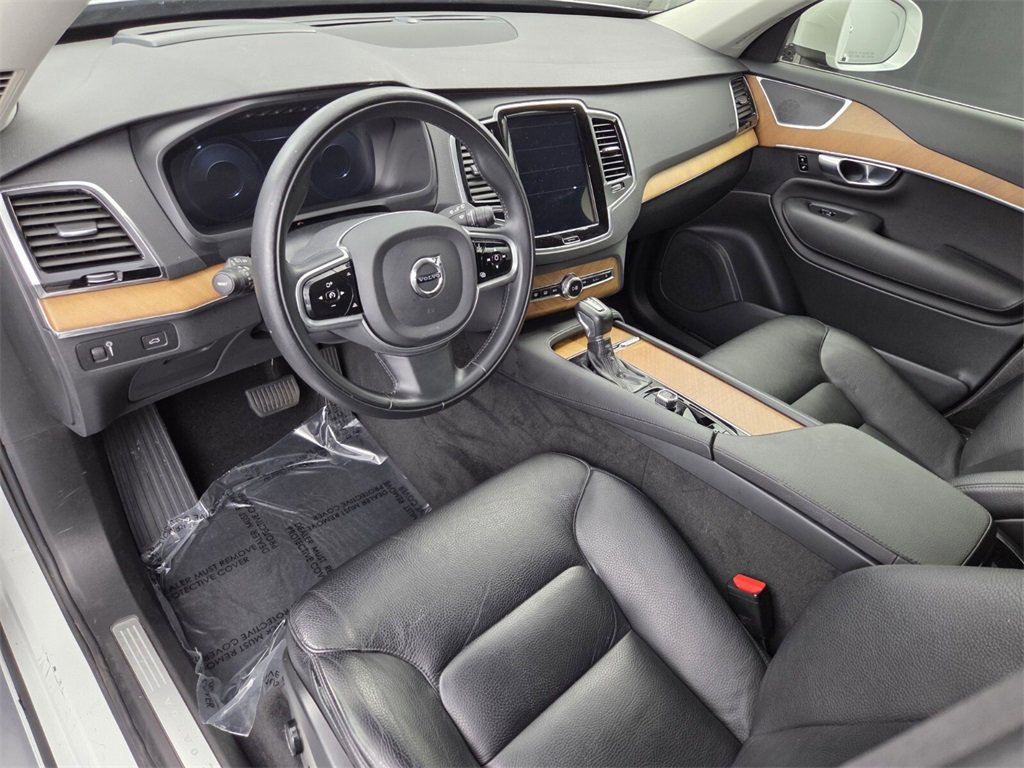 Used 2022 Volvo XC90 T5 Momentum w/ Advanced Package image 27