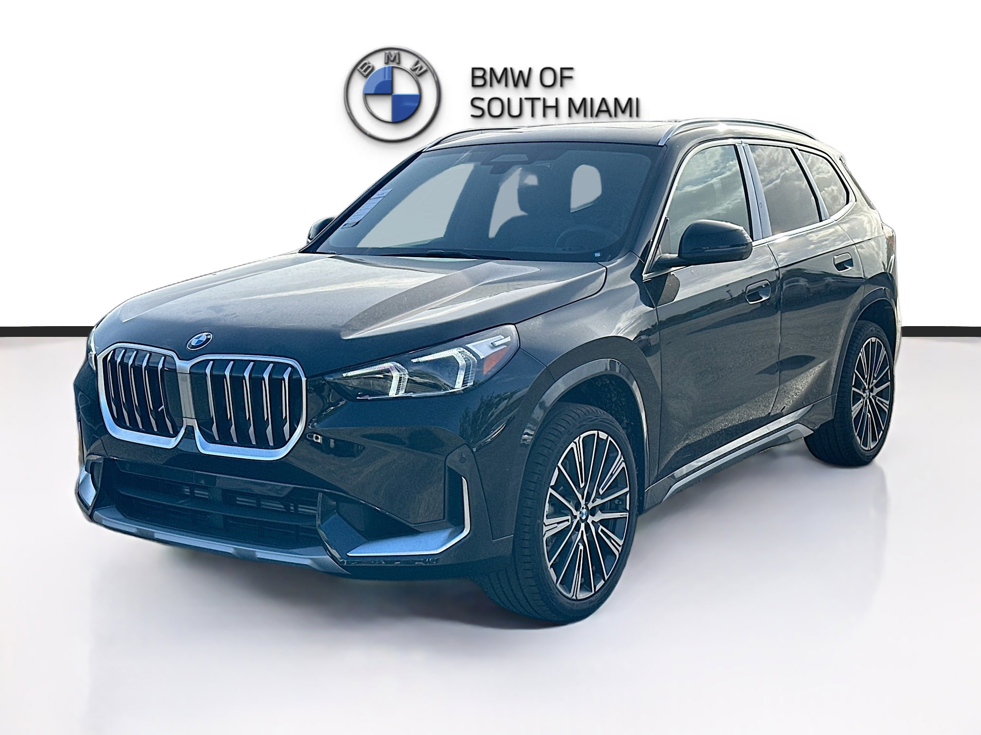 New 2026 BMW X1 xDrive28i w/ Technology Package image 3
