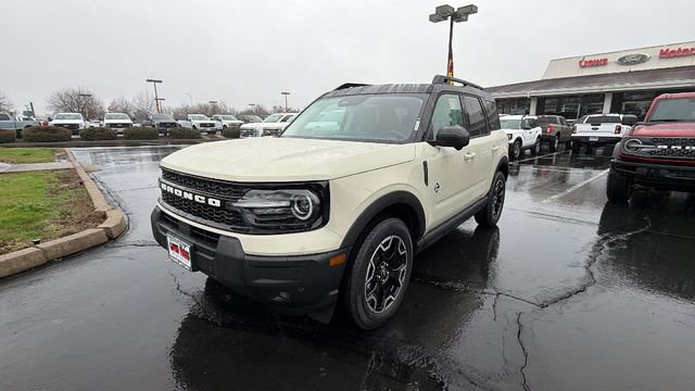 New 2025 Ford Bronco Sport Outer Banks w/ Outer Banks Tech Package+ image 1