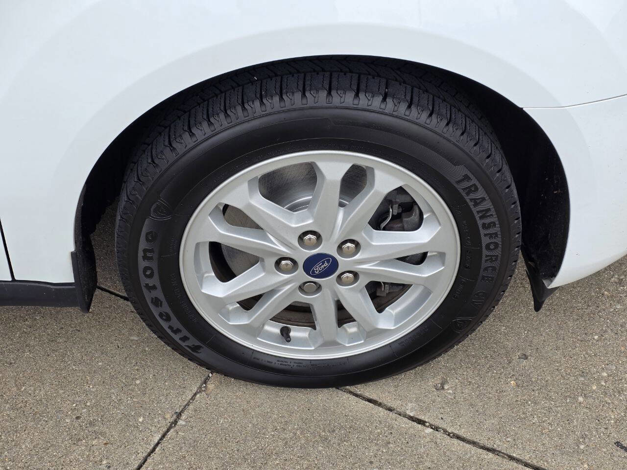 Used 2020 Ford Transit Connect XLT image 35