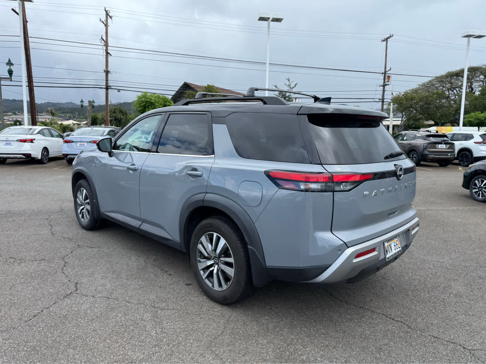 Used 2023 Nissan Pathfinder SL image 4