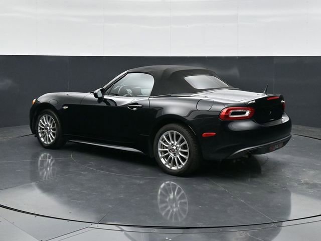 Used 2018 FIAT 124 Spider Classica w/ Technology Group RWD image 7