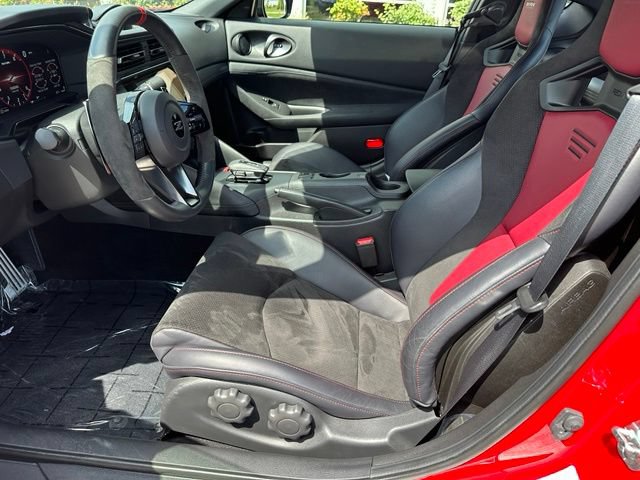 Used 2025 Nissan Z NISMO RWD image 15