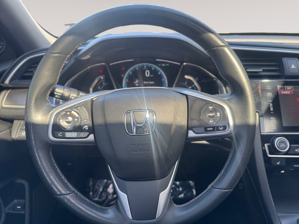 Used 2018 Honda Civic Touring image 12