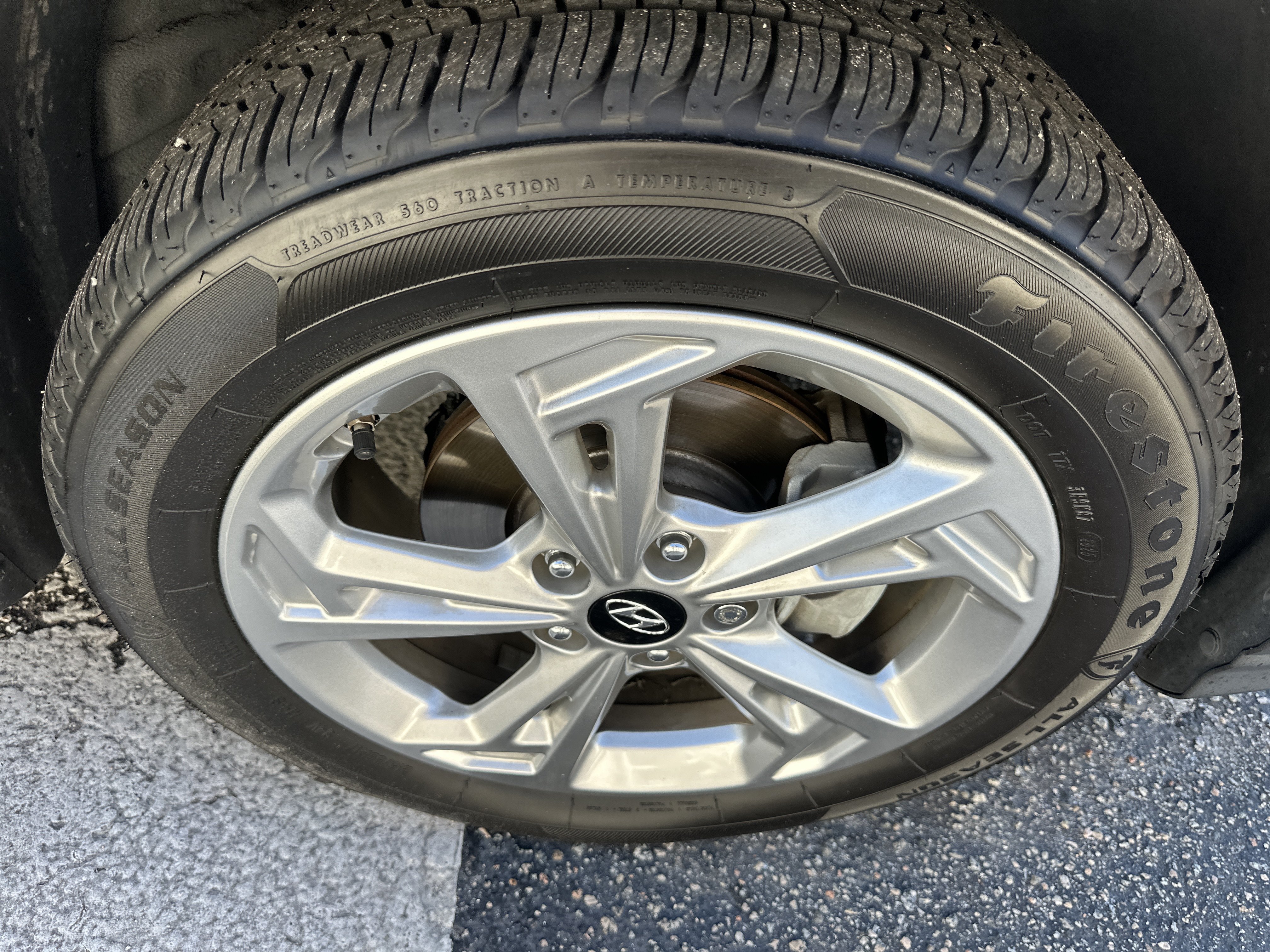 Used 2022 Hyundai Kona SEL w/ Cargo Package FWD image 6