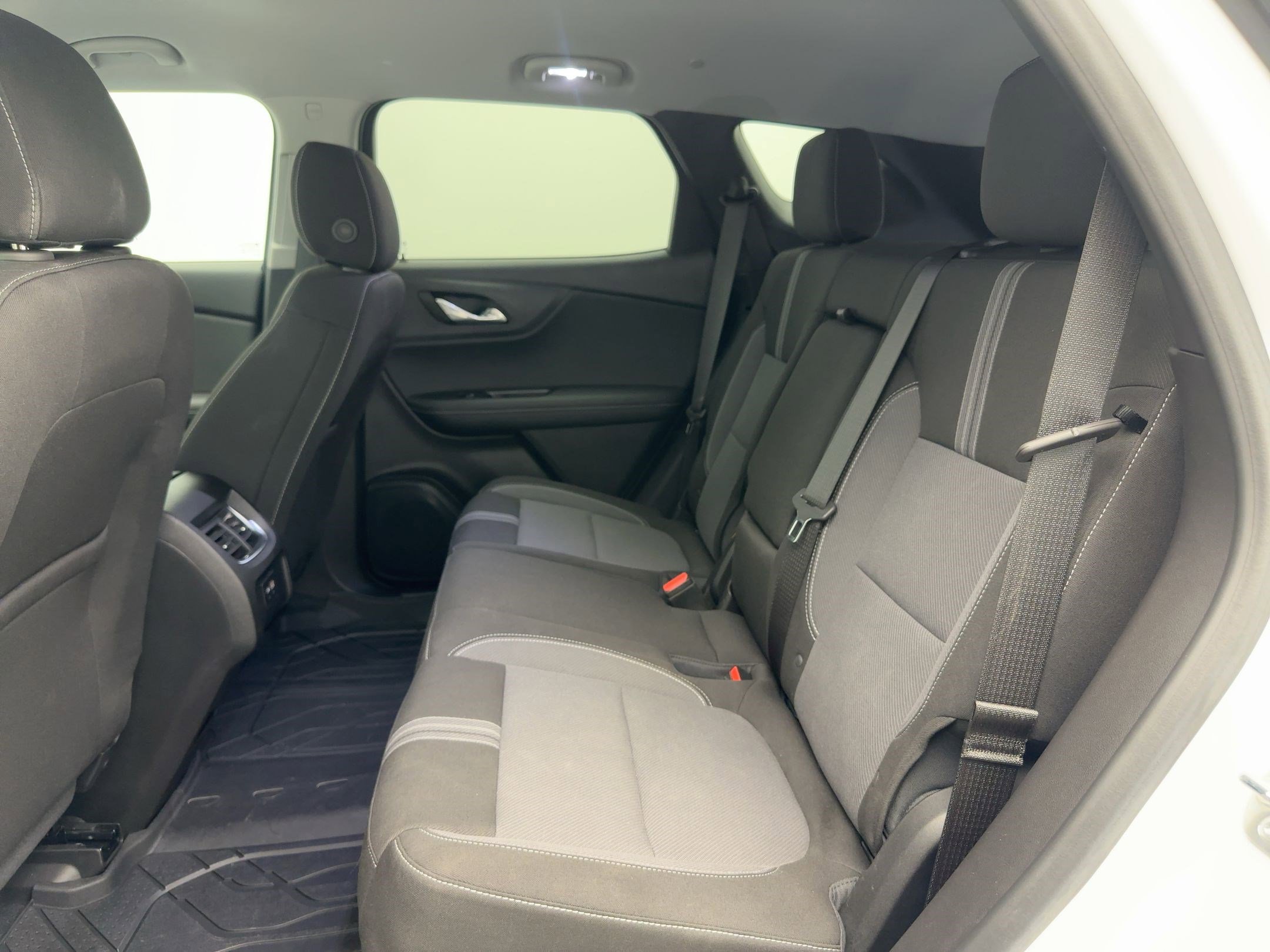 Certified 2024 Chevrolet Blazer LT w/ Convenience Package image 15