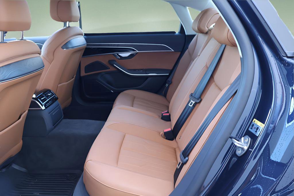 Used 2023 Audi A8 L 3.0T image 13