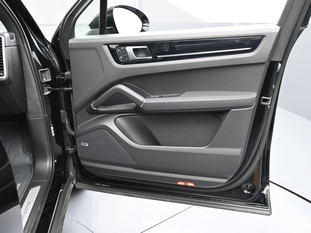 Certified 2023 Porsche Cayenne image 29