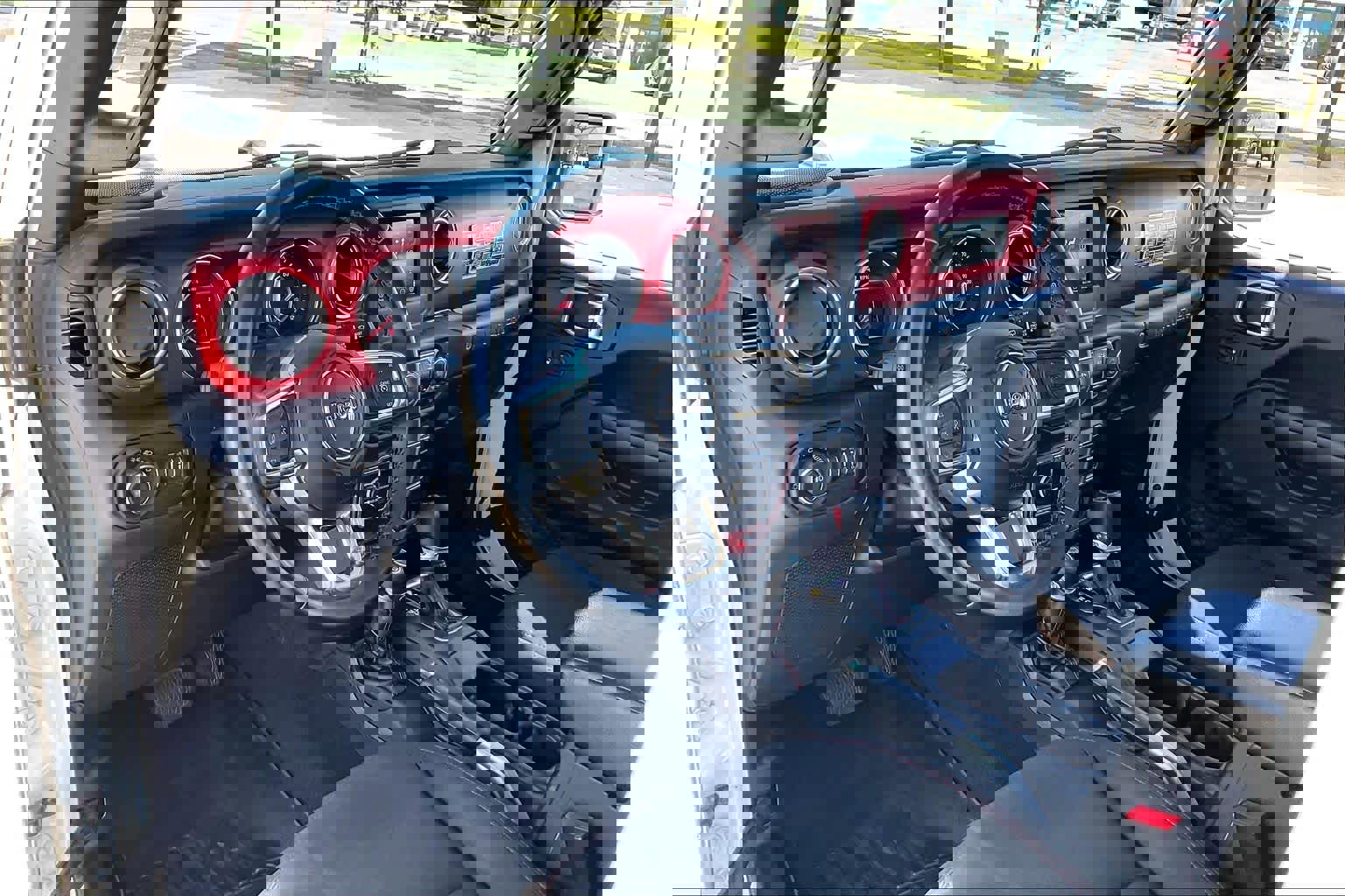 Used 2018 Jeep Wrangler Unlimited Rubicon AWD/4WD image 16