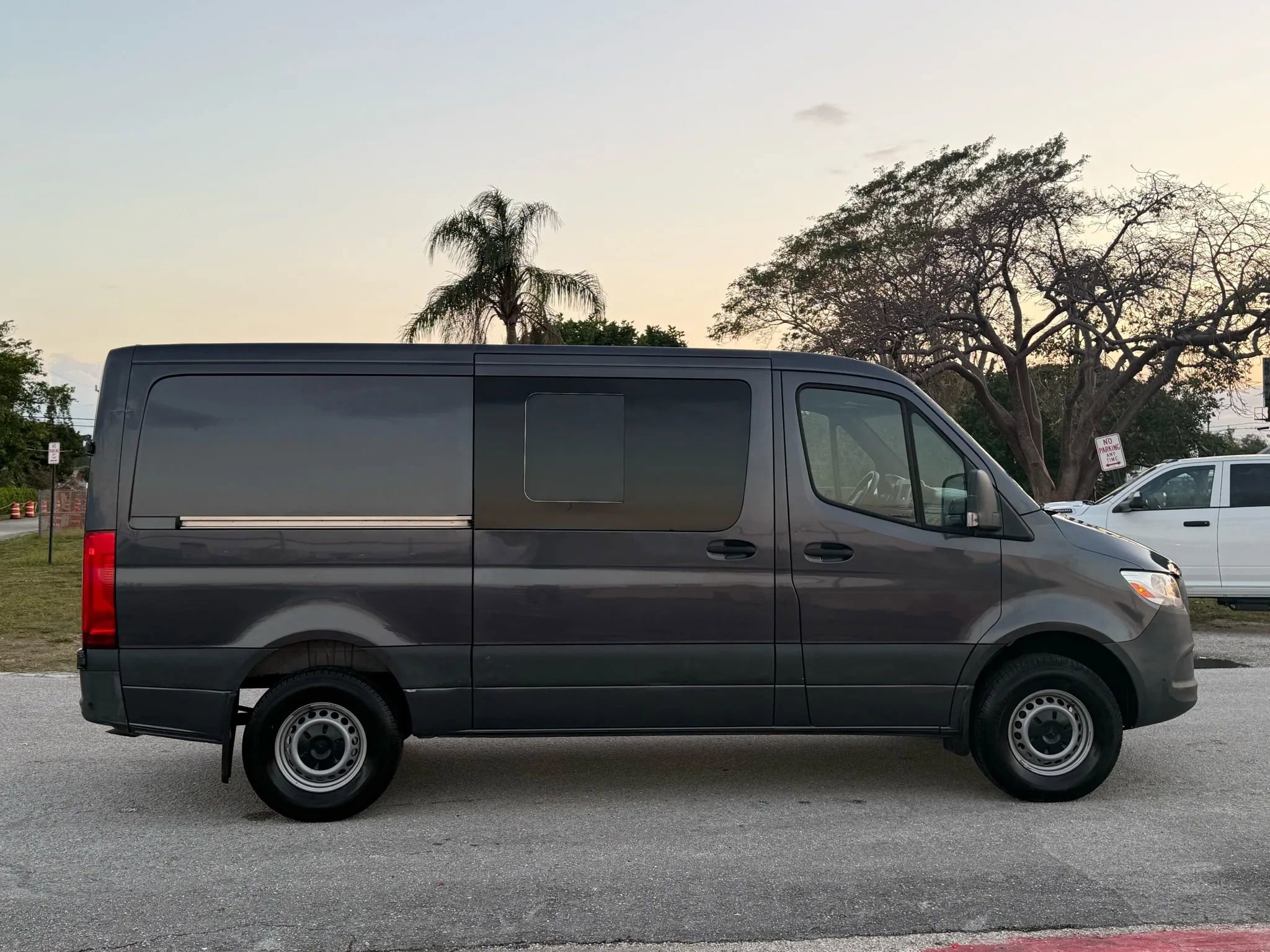 Used 2020 Mercedes-Benz Sprinter 1500 image 5