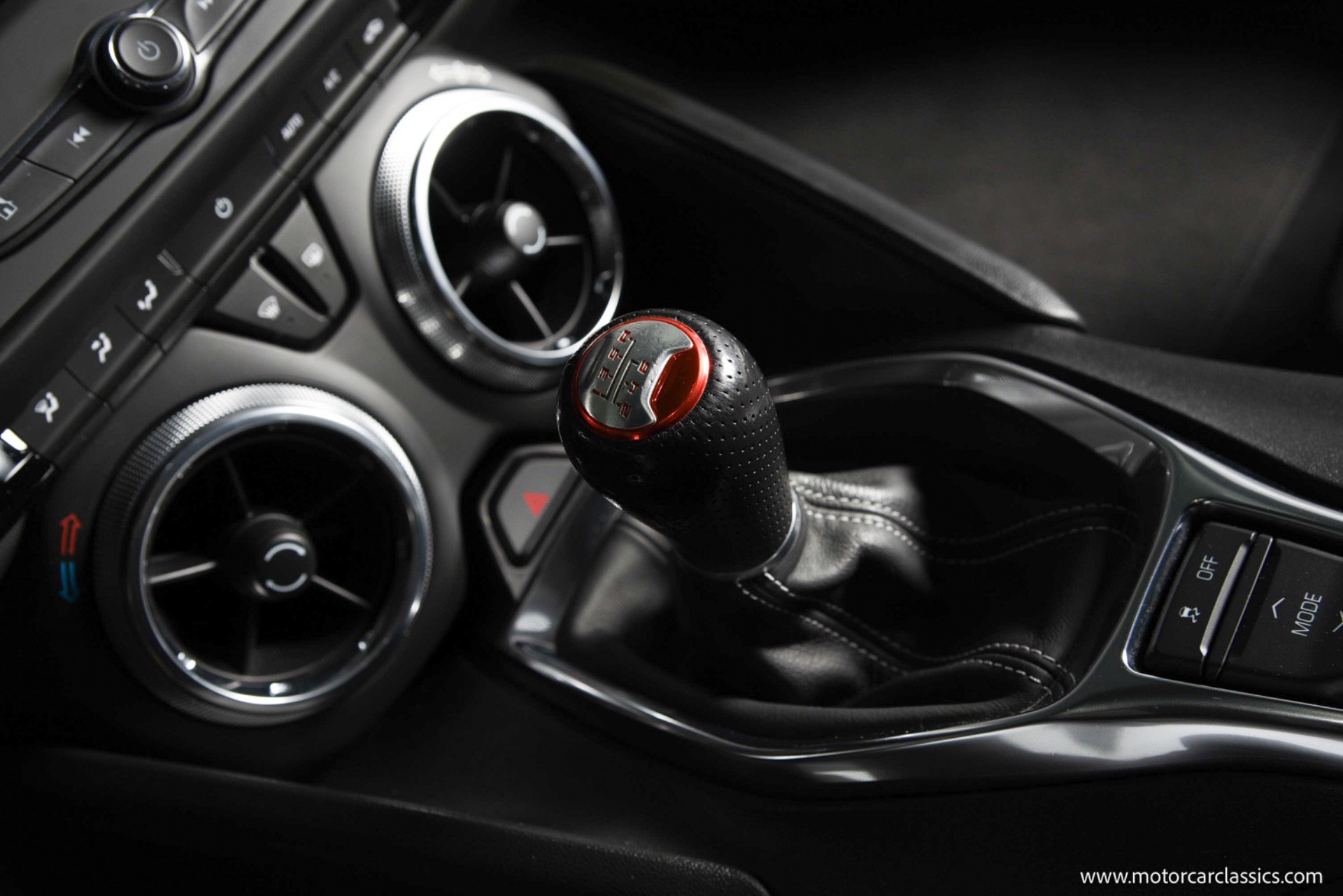 Used 2021 Chevrolet Camaro LT RWD image 33