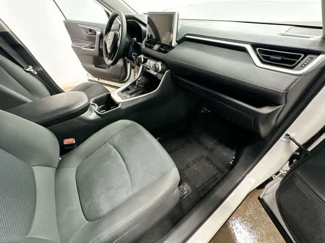 Used 2023 Toyota RAV4 LE FWD image 18