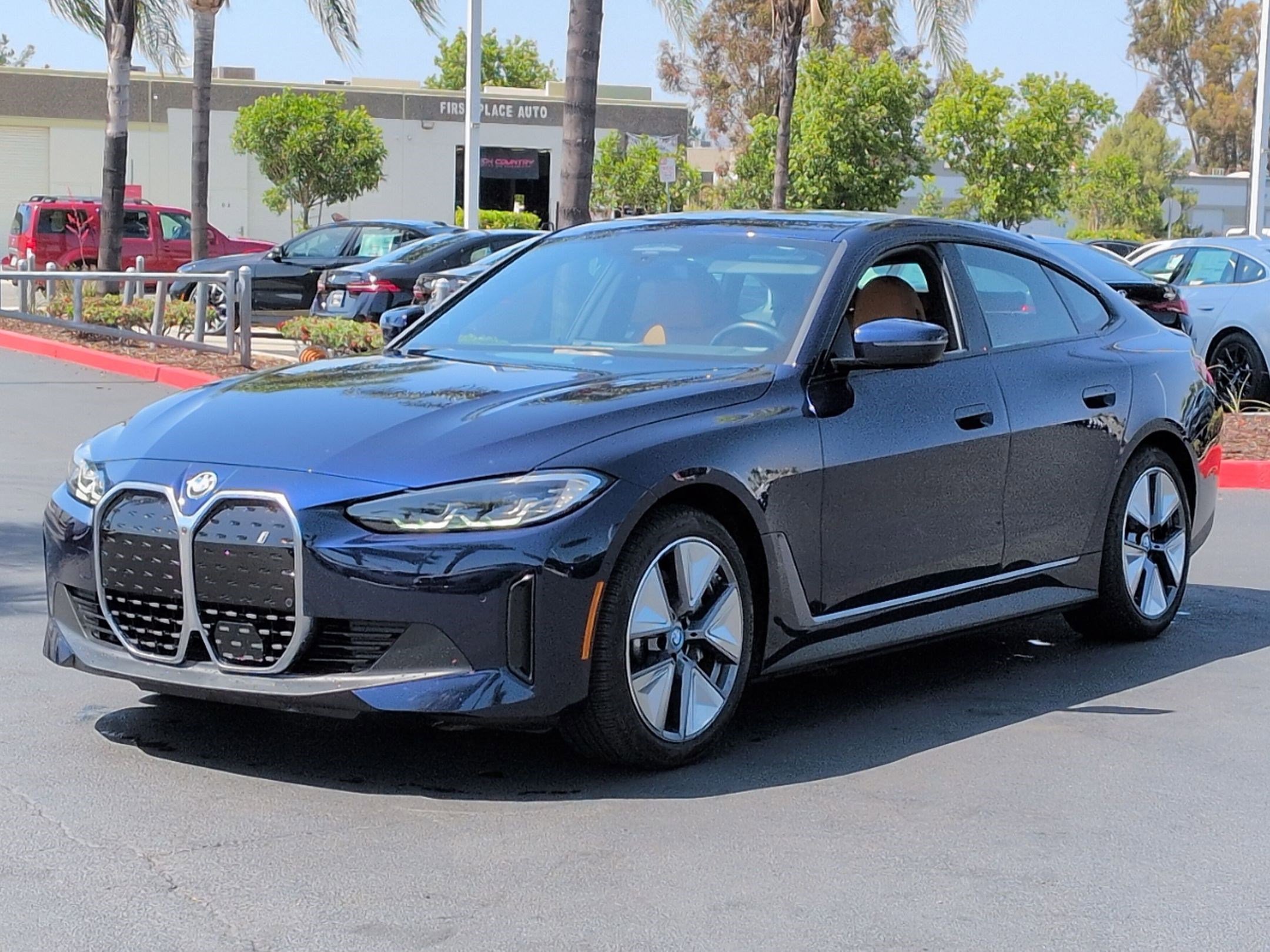 Used 2023 BMW i4 eDrive35 RWD image 5
