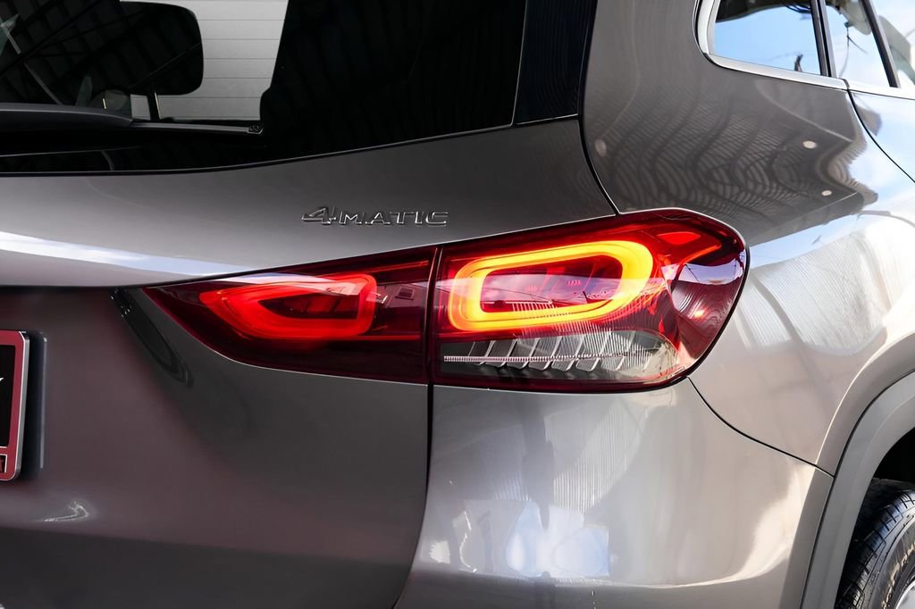 Used 2022 Mercedes-Benz GLA 250 4MATIC image 17