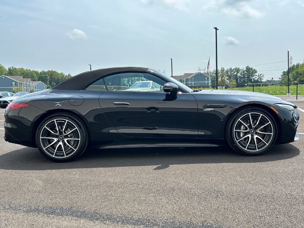 New 2027 Mercedes-Benz SL 43 AMG image 9