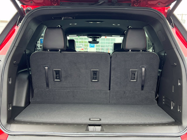 Used 2023 Chevrolet Traverse RS AWD/4WD image 41