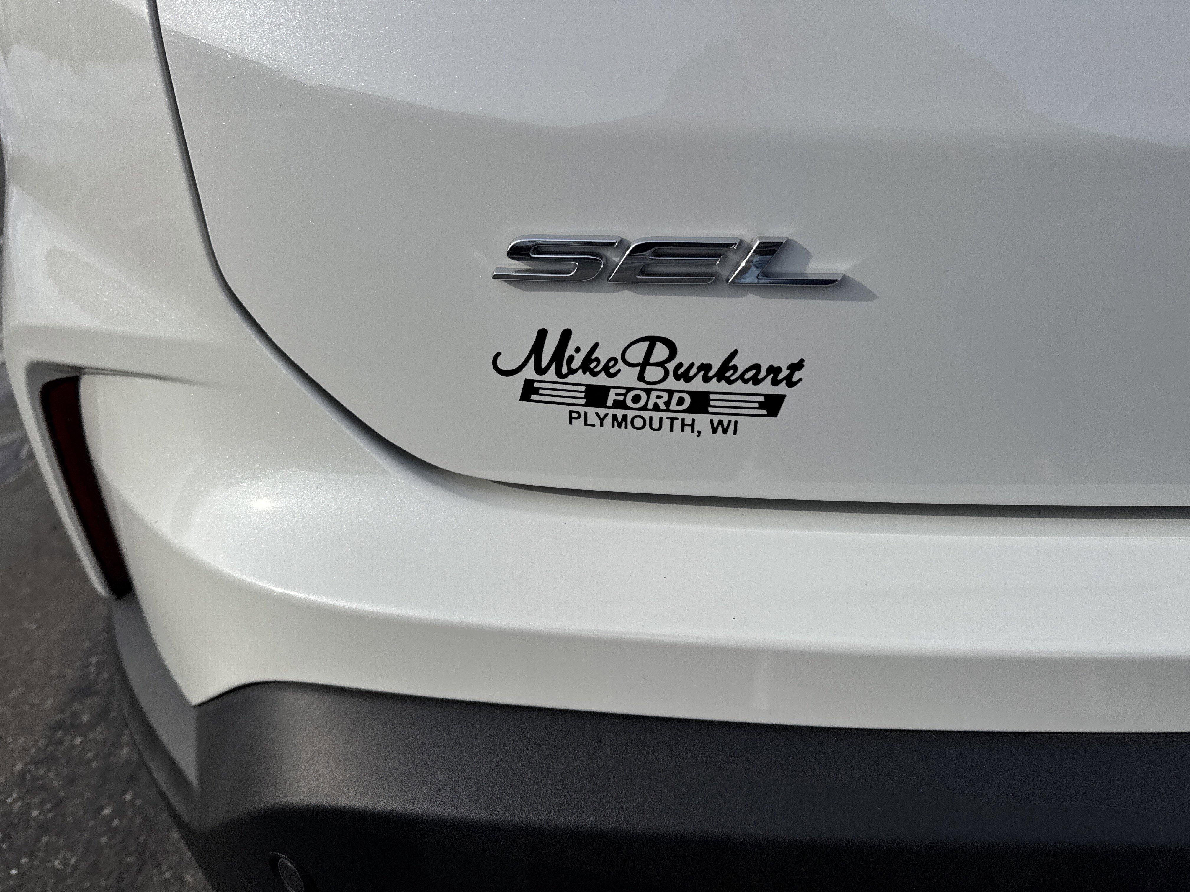 Used 2024 Ford Edge SEL image 11