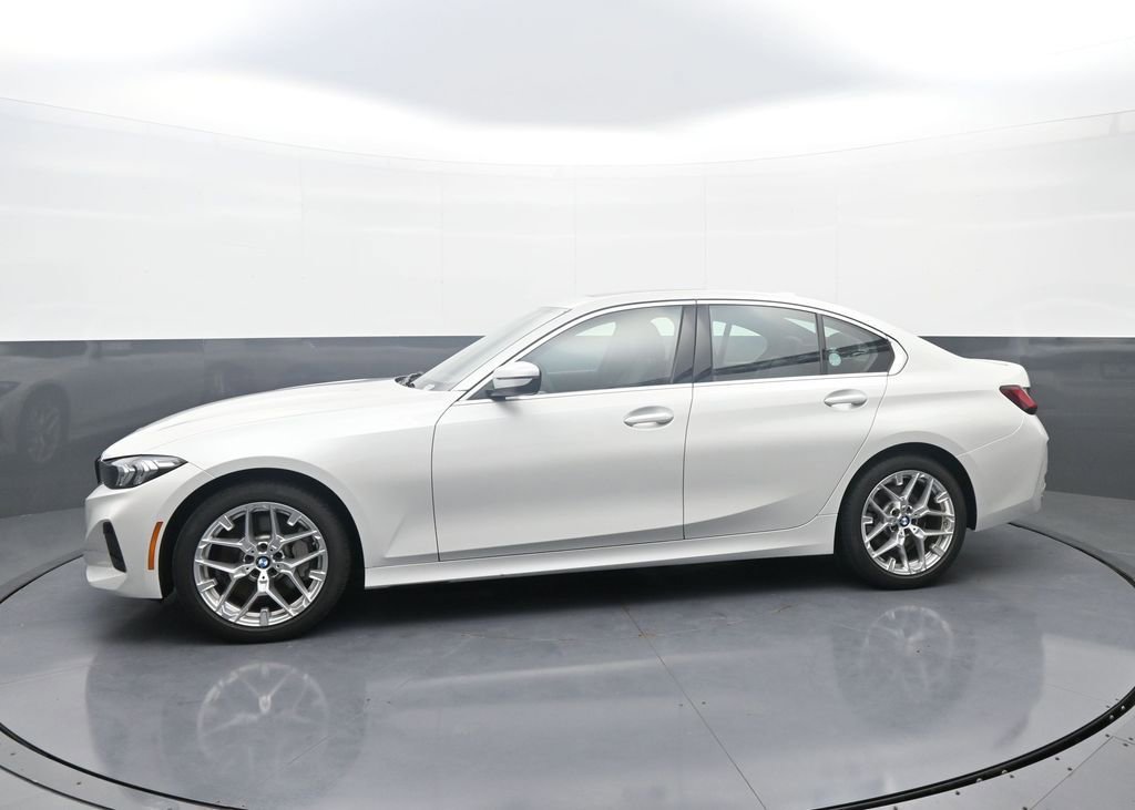 New 2025 BMW 330i xDrive Sedan w/ Convenience Package image 4