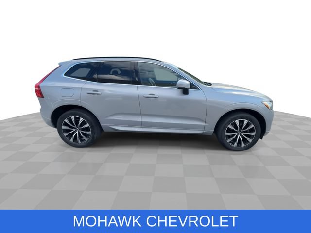 Used 2023 Volvo XC60 B5 Core w/ Climate Package AWD/4WD image 9
