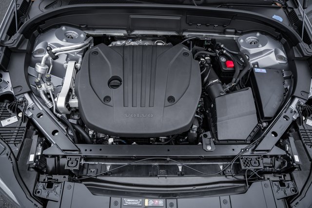 New 2026 Volvo XC60 B5 Ultra w/ Protection Package Premier image 18