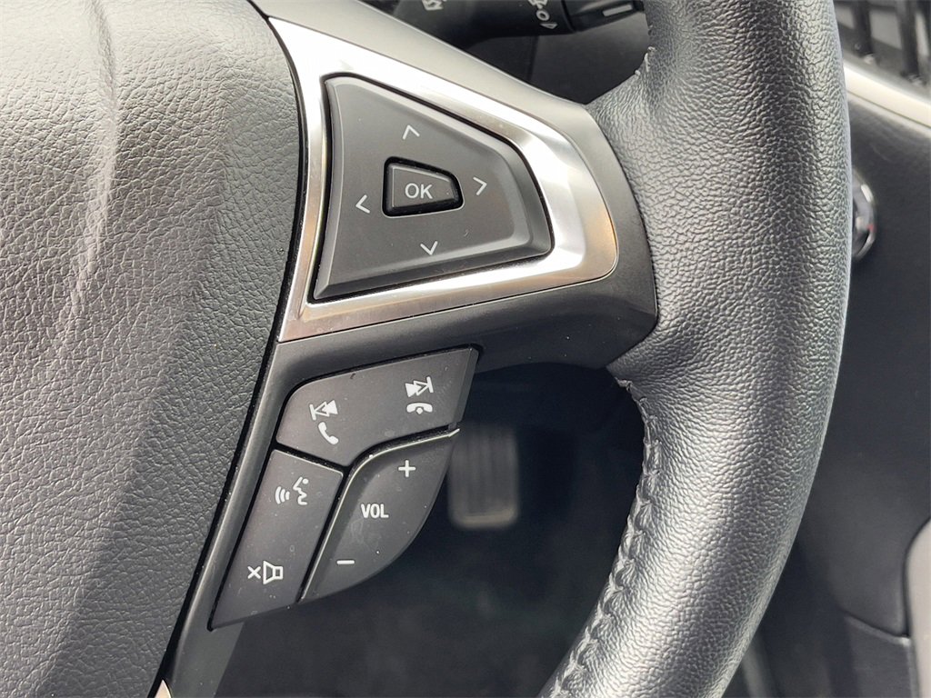 Used 2023 Ford Edge SEL image 20