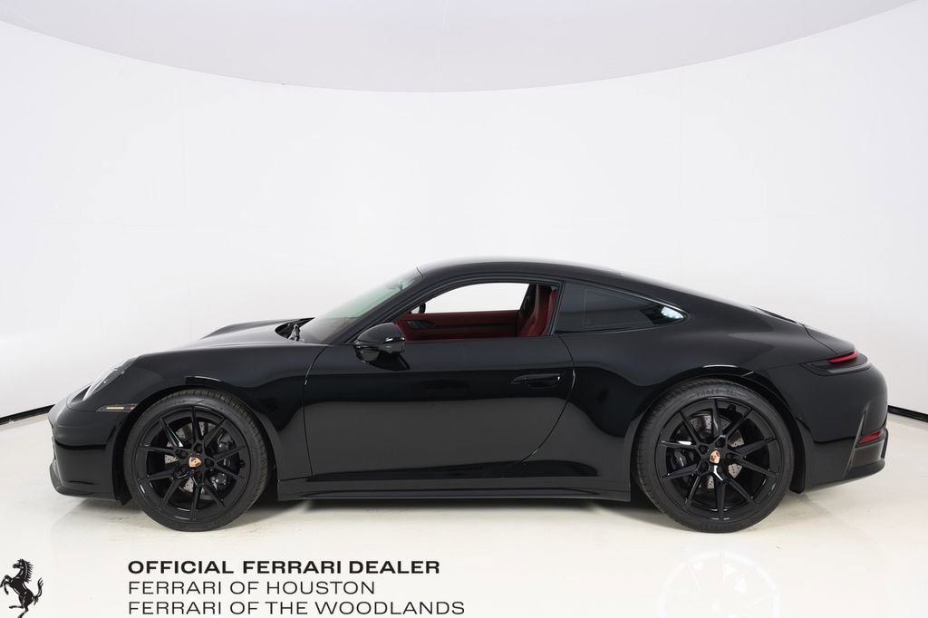 Used 2025 Porsche 911 Carrera image 8
