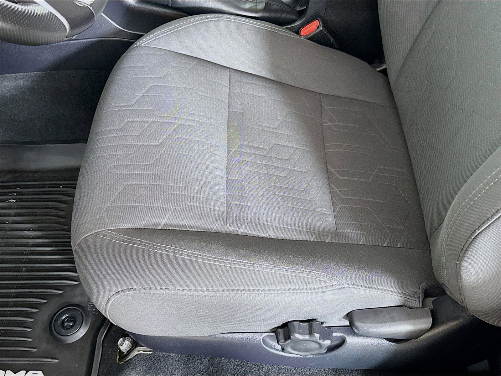 Used 2018 Toyota Tacoma TRD Sport image 20