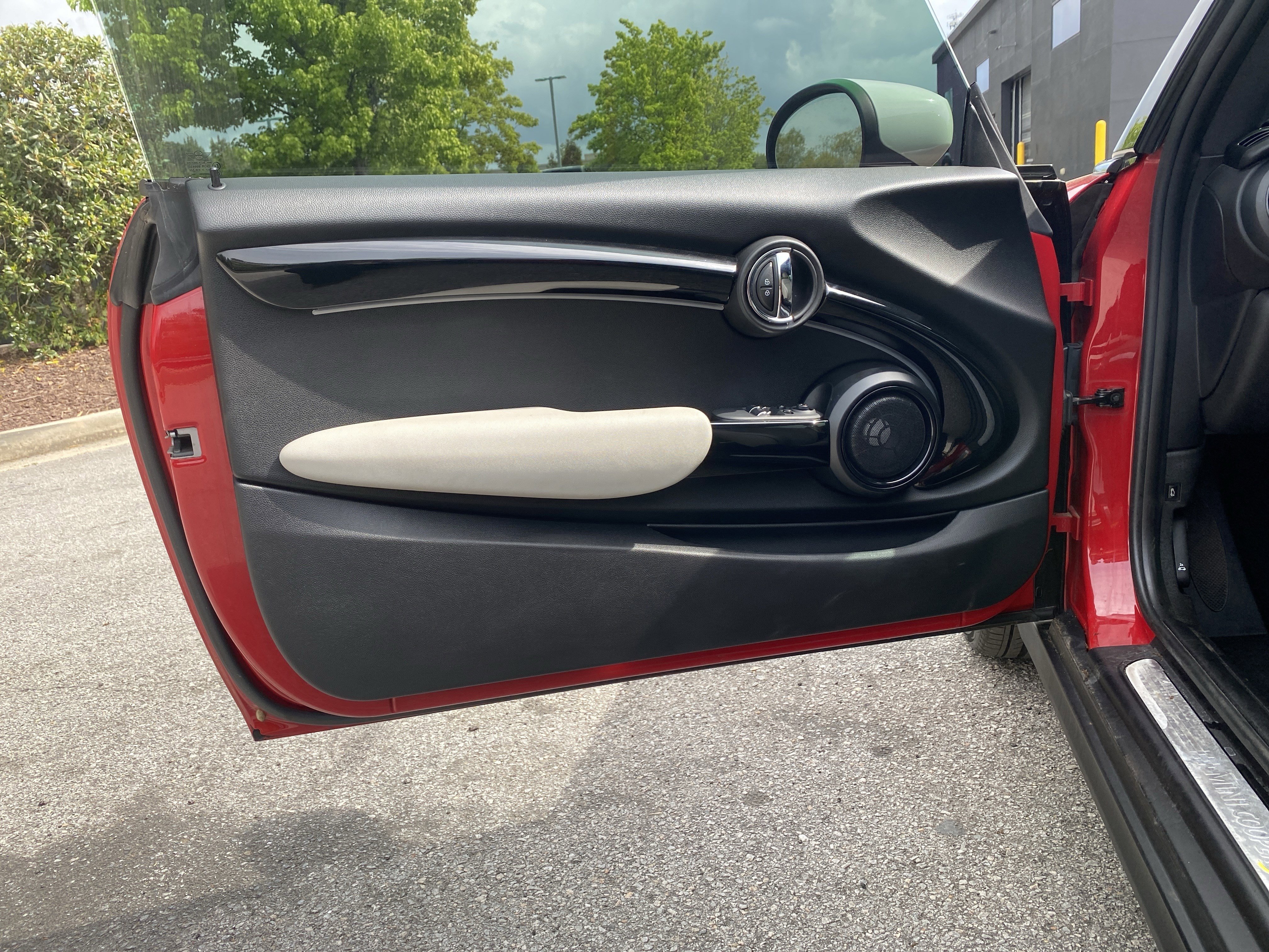 Used 2022 MINI Cooper SE image 23