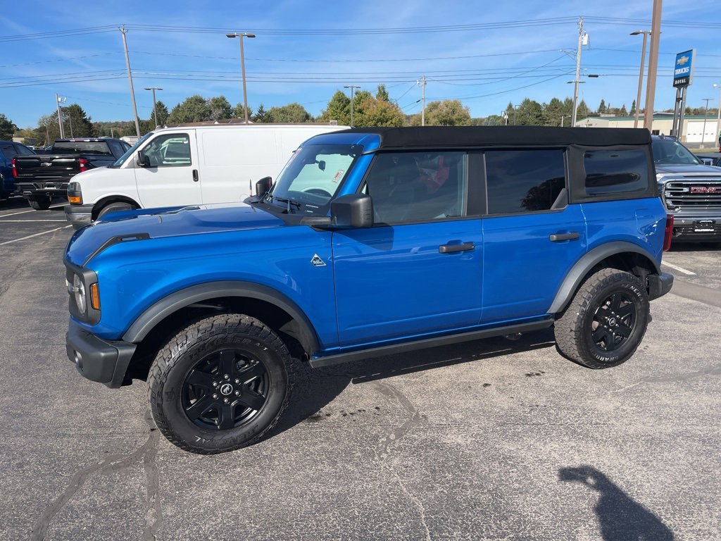 Used 2023 Ford Bronco Black Diamond image 8