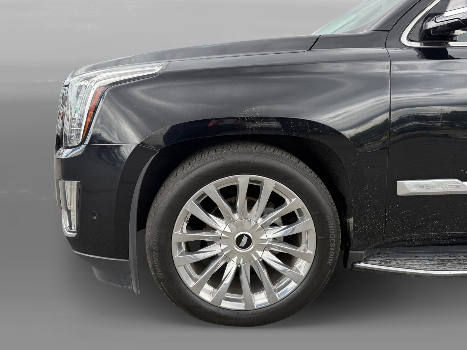Used 2017 Cadillac Escalade Luxury AWD/4WD image 9