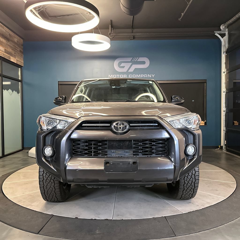 Used 2020 Toyota 4Runner SR5 Premium w/ Moonroof Package AWD/4WD image 8