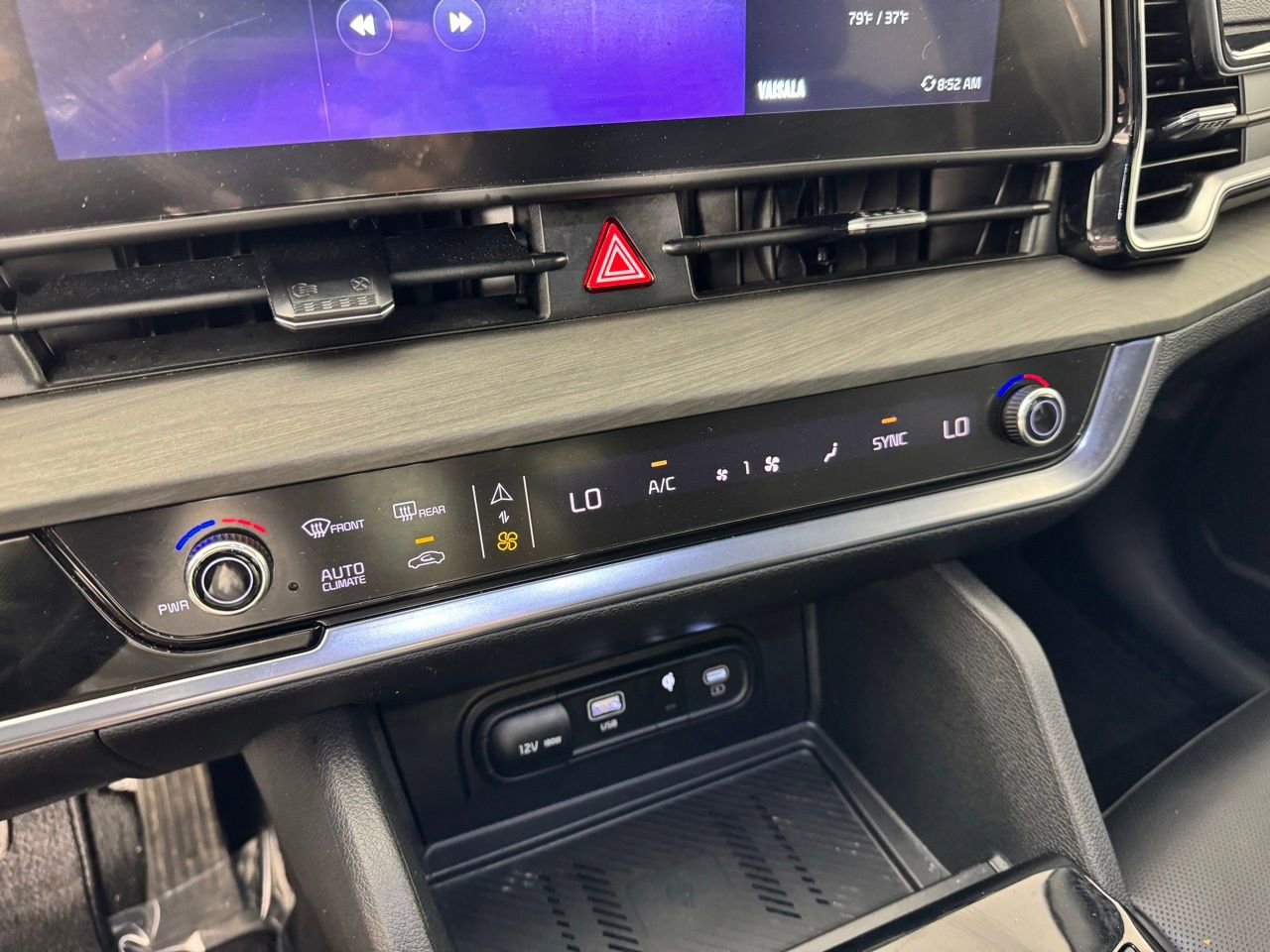 Used 2025 Kia Sportage X-Line w/ Premium Package image 19