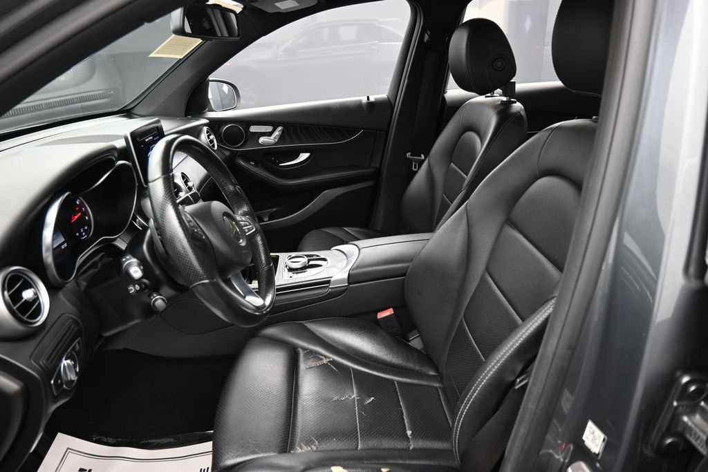 Used 2017 Mercedes-Benz GLC 300 4MATIC image 19