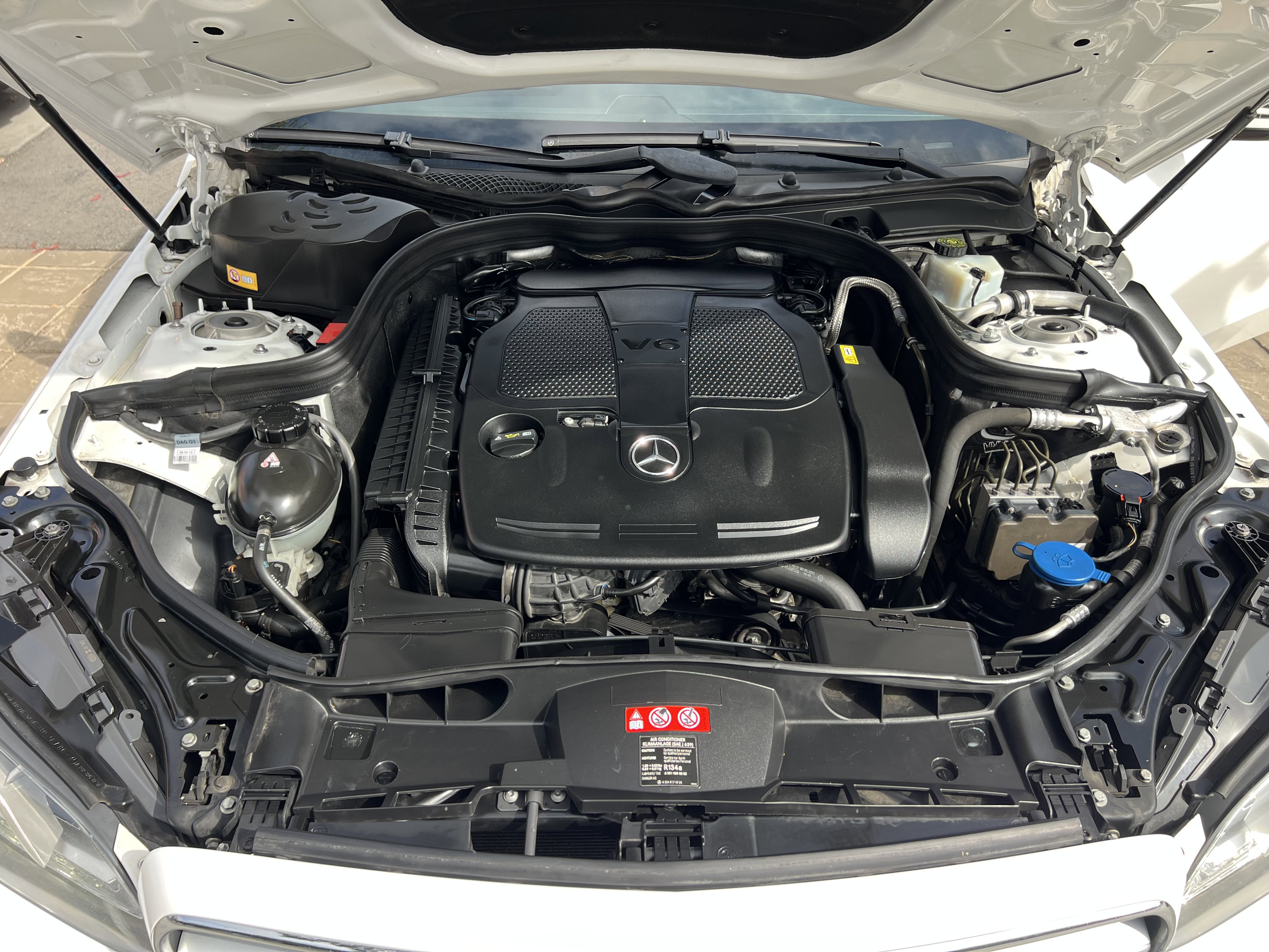 Used 2014 Mercedes-Benz E 350 Sedan w/ Premium 1 Package image 37