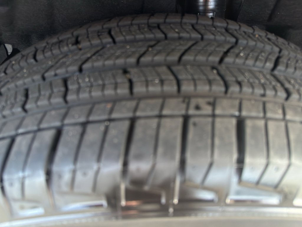 Used 2025 Jeep Grand Cherokee L Limited image 20